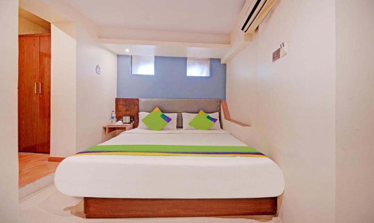 Hotel Pacific By Bestays Mumbai Exteriör bild