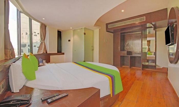 Hotel Pacific By Bestays Mumbai Exteriör bild