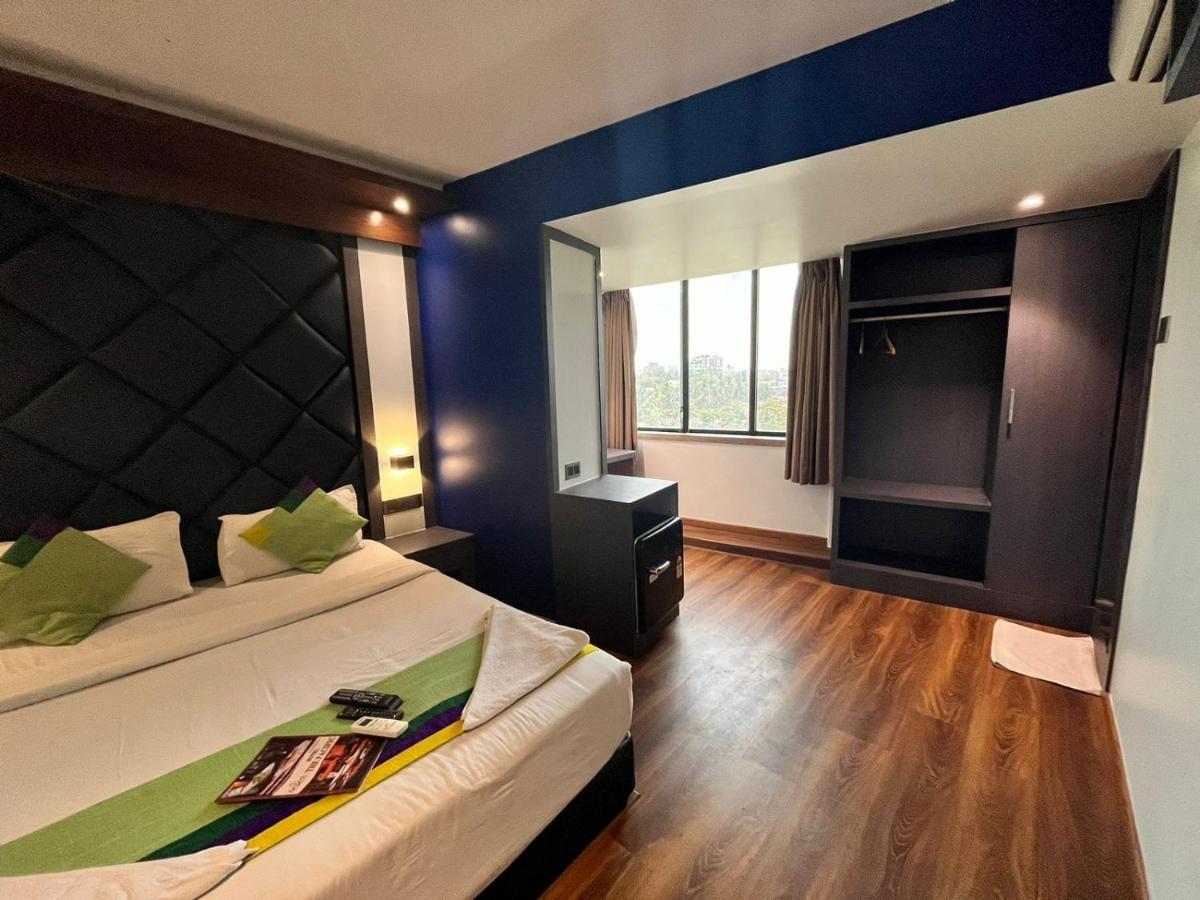 Hotel Pacific By Bestays Mumbai Exteriör bild